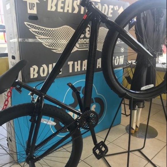 SE Bikes Stealth Mode Black 2021 Big Flyer 29” BMX - Picture 2 of 10